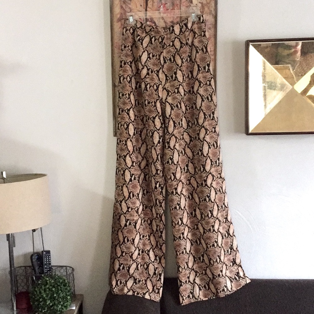 NWT NAKED WARDROBE HIGH WAIST WIDE LEG PANT M - Picture 2 of 16